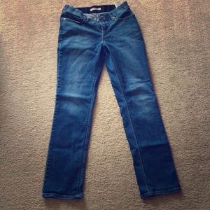 Levi Perfect Waist Straight 525 jeans